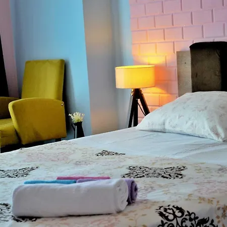 Retro Suites-2